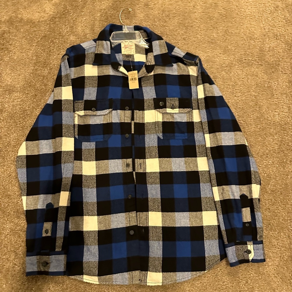 AEO Men’s premium flannel size XL